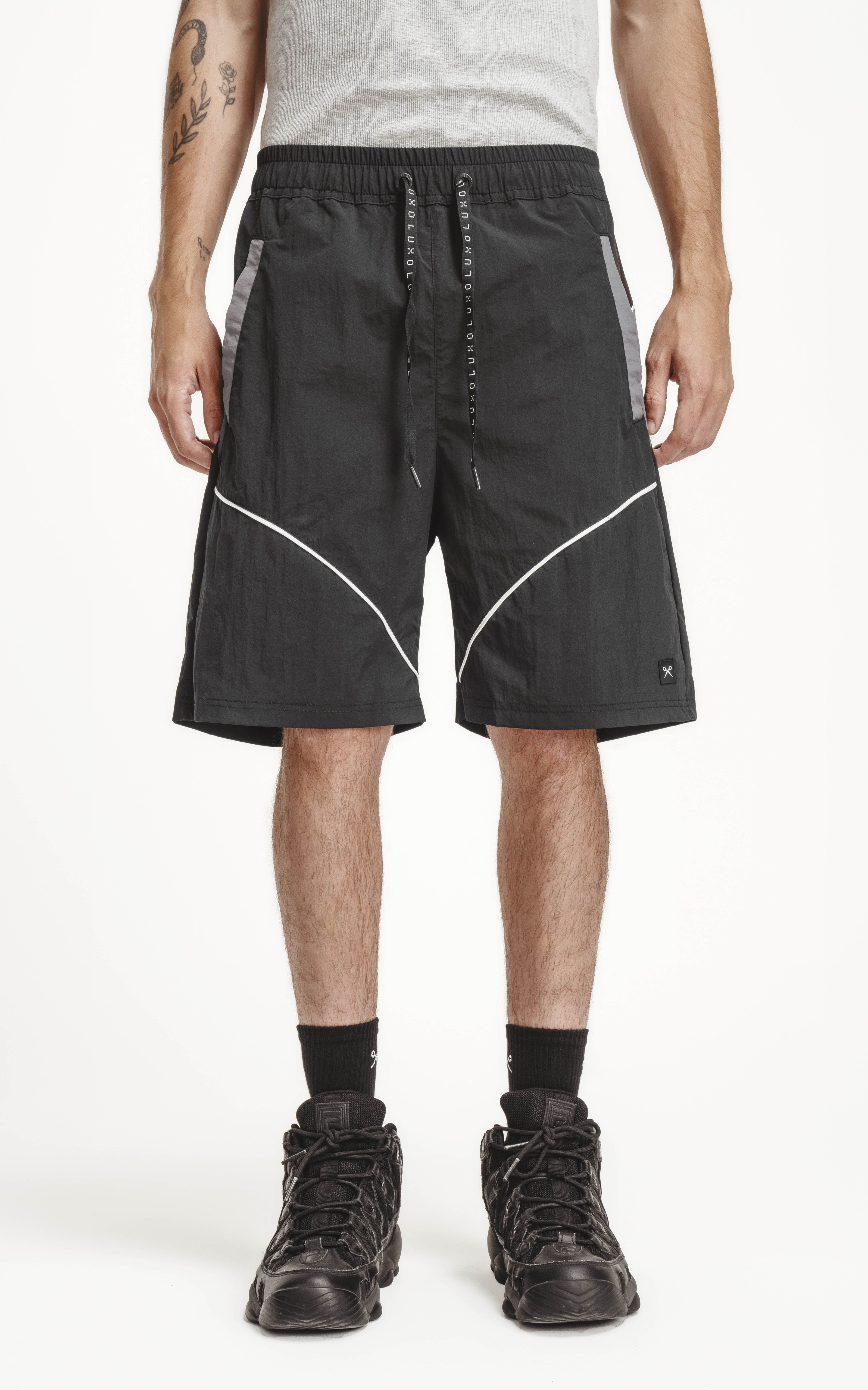 Bermuda Iggy  [ Negro - Gris ]