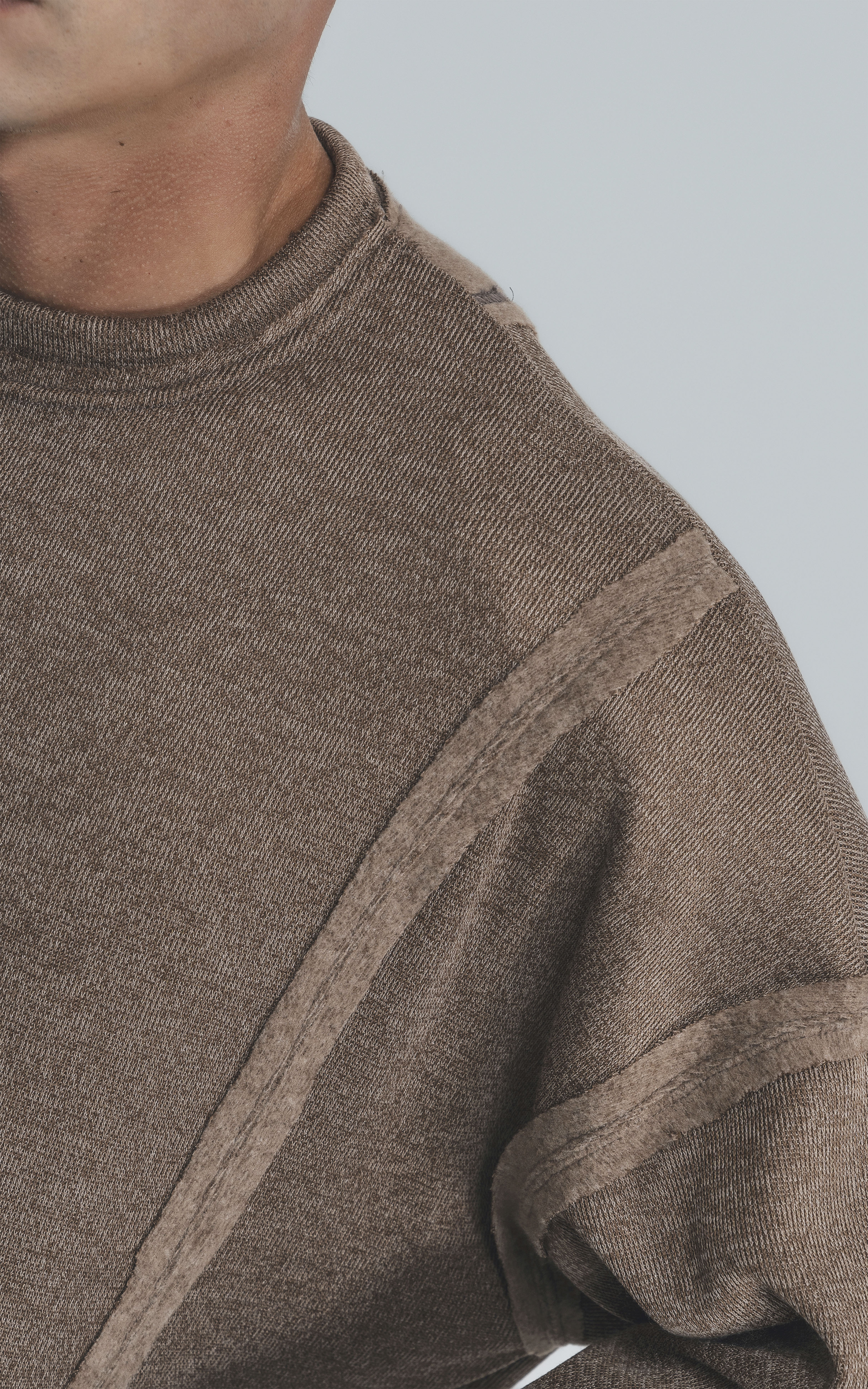 Sweater United [ Chocolate ]