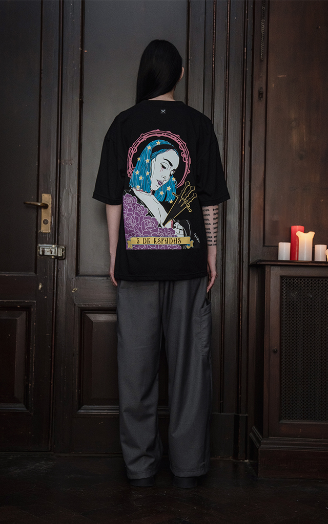 Remera Tres De Espada [ Negro ]