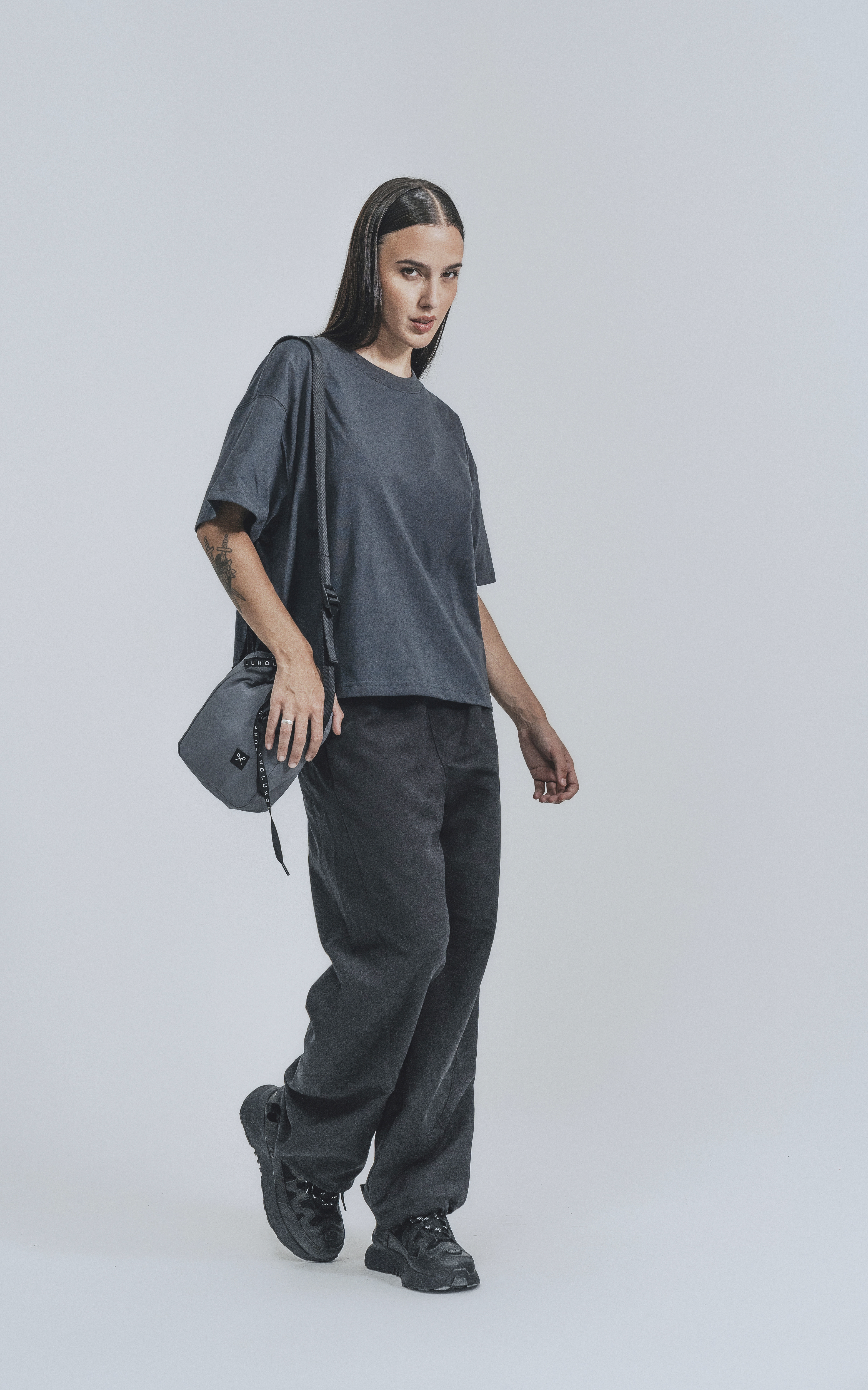 Remera Tracy [ Concreto ]