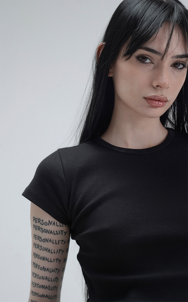 Remera Baby Tee [ Negro ]