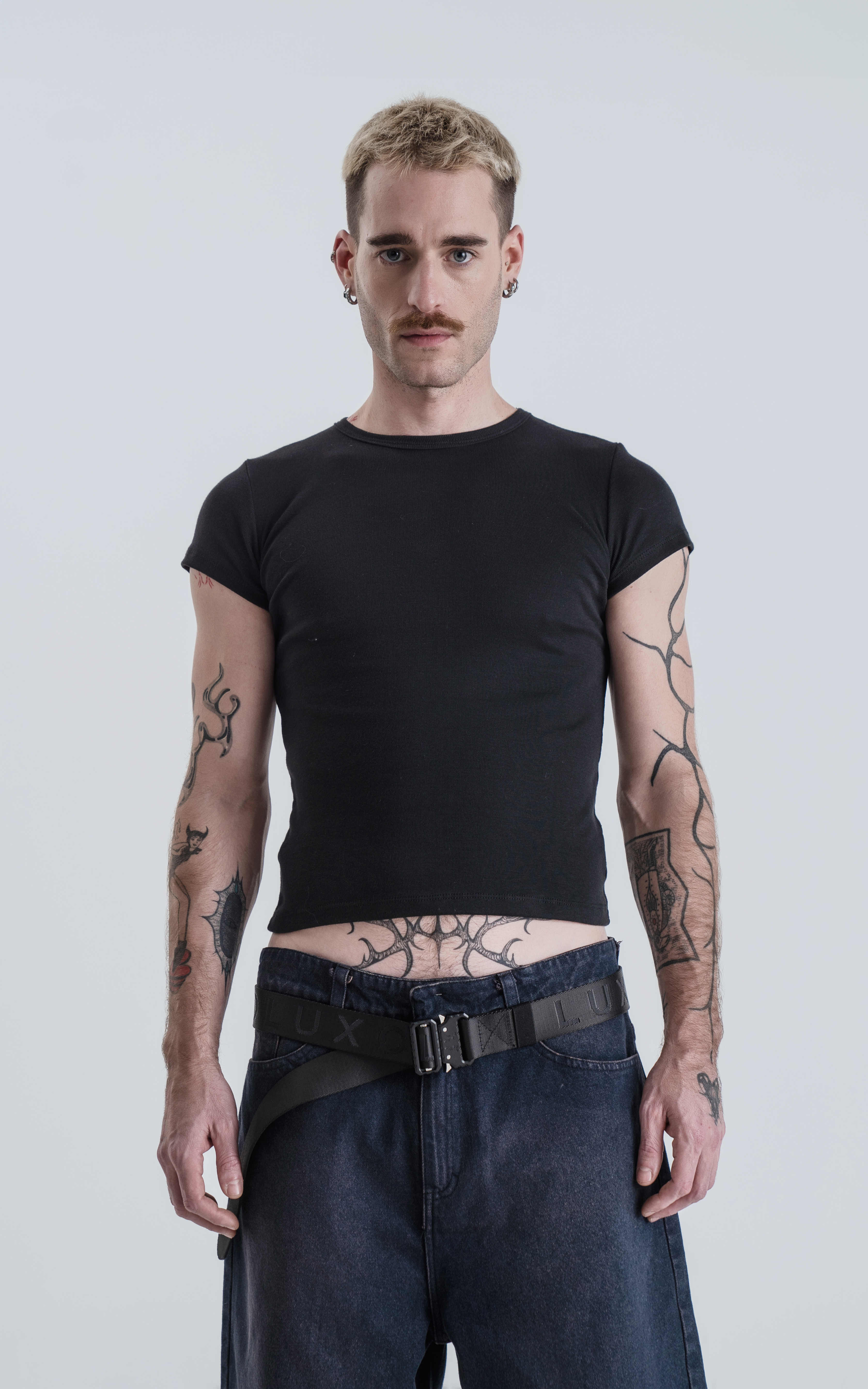 Remera Baby Tee [ Negro ]